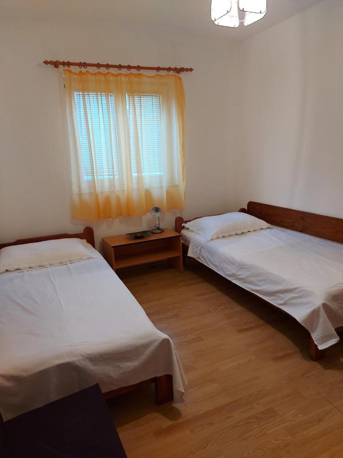 Apartmani Tatjana 오크루그고른지 외부 사진