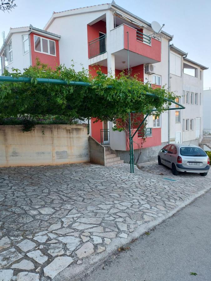 Apartmani Tatjana 오크루그고른지 외부 사진