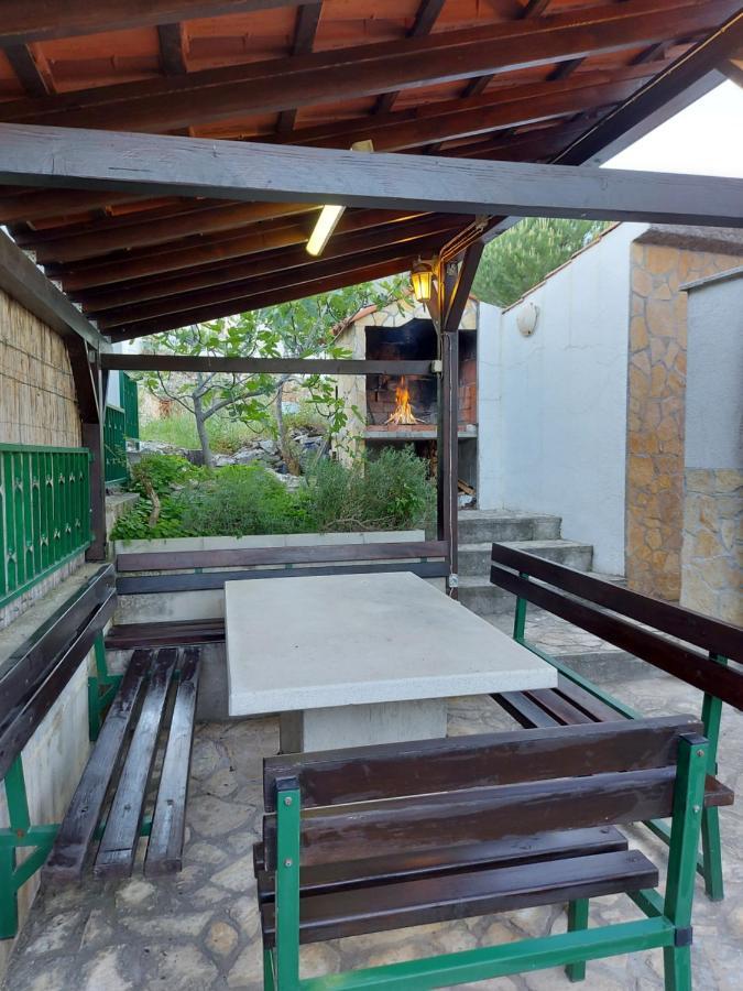 Apartmani Tatjana 오크루그고른지 외부 사진